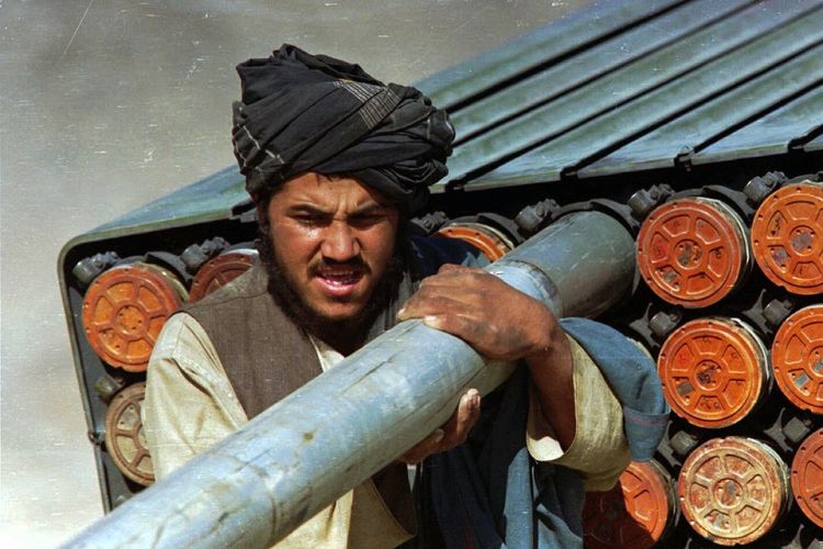 “Taliban” Tacikistanı raket atəşinə tutub