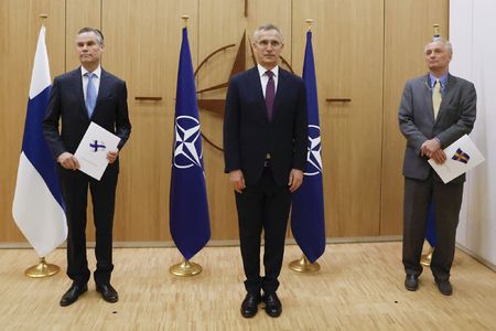 Rusiyalı deputat Finlandiya və İsveçi atom bombası ilə  HƏDƏLƏDİ  - VİDEO