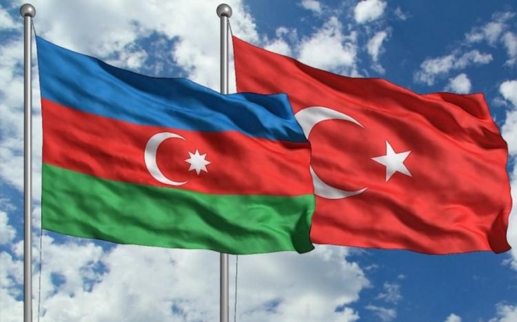 Səfirliyimiz Türkiyəni təbrik etdi -  FOTO
