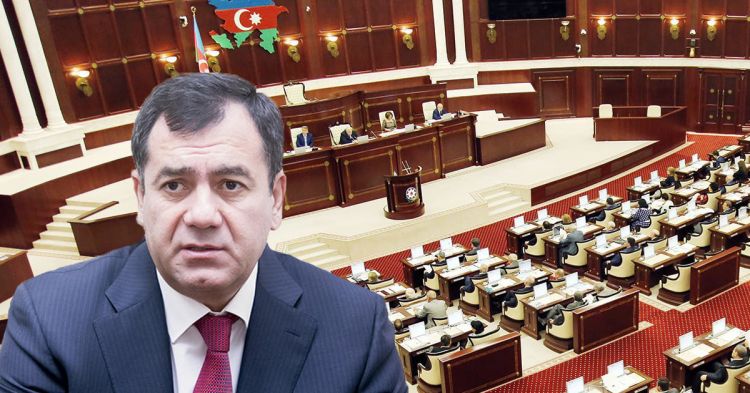 Deputat yeni layihəni tənqid etdi: "Qanunda konstitusiyaya zidd müddəalar var"
