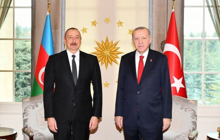 Azərbaycan və Türkiyə prezidentləri “ASAN xidmət” və “Bilim Bakı” mərkəzinin açılışında iştirak ediblər Azərbaycan və Türkiyə prezidentləri “ASAN xidmət” və “Bilim Bakı” mərkəzinin açılışında iştirak ediblər
