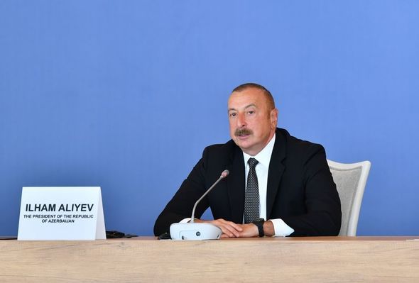 İlham Əliyev Qlobal Bakı Forumunda çıxış etdi -  YENİLƏNİB - FOTO - VİDEO İlham Əliyev Qlobal Bakı Forumunda çıxış etdi -  YENİLƏNİB - FOTO - VİDEO