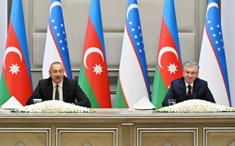 Azərbaycan və Özbəkistan prezidentləri mətbuata bəyanatlarla çıxış ediblər -  Yenilənib Azərbaycan və Özbəkistan prezidentləri mətbuata bəyanatlarla çıxış ediblər -  Yenilənib