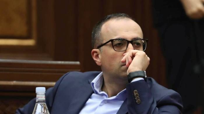 “Bizə həmişə aşılayıblar ki, azərbaycanlılarla birlikdə yaşaya bilmərik” - Sabiq erməni nazir “Bizə həmişə aşılayıblar ki, azərbaycanlılarla birlikdə yaşaya bilmərik” - Sabiq erməni nazir