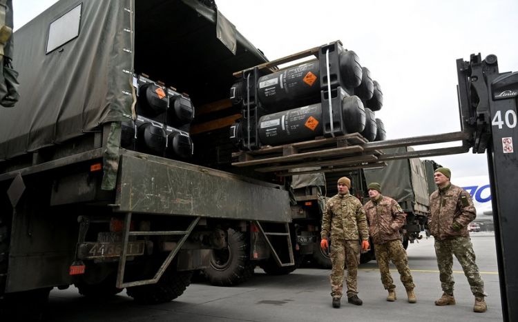 Niderland Ukraynaya 172 milyon avroluq hərbi yardım göndərib