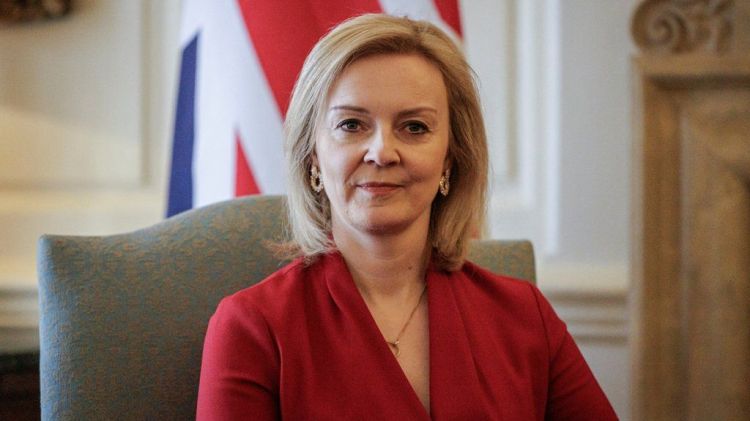 Liz Trass Consonun yerinə namizəddir