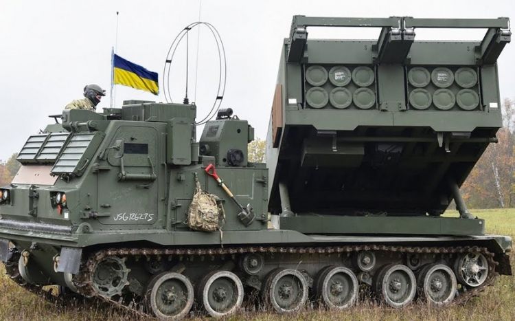Ukrayna ABŞ-dan ilk uzaqmənzilli "M270" raket sistemlərini alıb