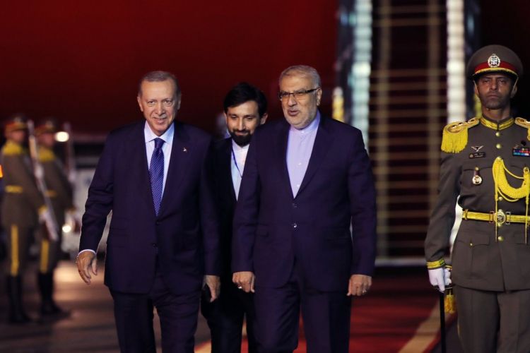 Ərdoğanın İrana səfəri başlayıb - YENİLƏNİB Ərdoğanın İrana səfəri başlayıb - YENİLƏNİB