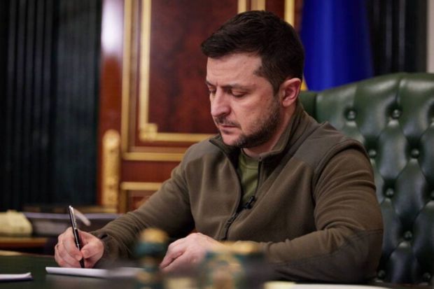 Zelenski Ukrayna ordusunun xüsusi əməliyyatlar komandanını vəzifəsindən uzaqlaşdırdı
