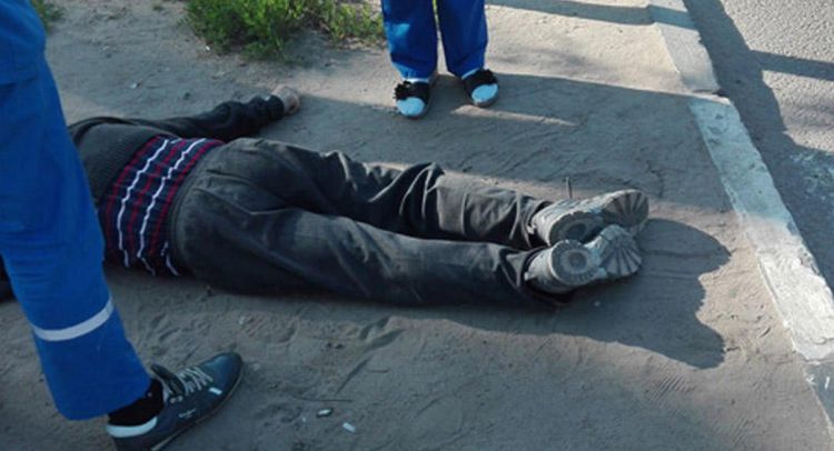 Azərbaycanda şirkət işçisi hündürlükdən yıxılaraq öldü