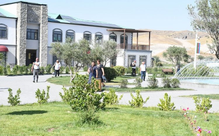 "Ağalıya daha 727 sakinin köçürülməsi nəzərdə tutulur" - Dövlət Komitəsi "Ağalıya daha 727 sakinin köçürülməsi nəzərdə tutulur" - Dövlət Komitəsi