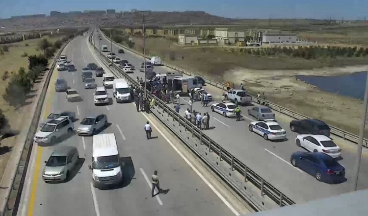 Bakıda qəza olub, ölən var Bakıda qəza olub, ölən var