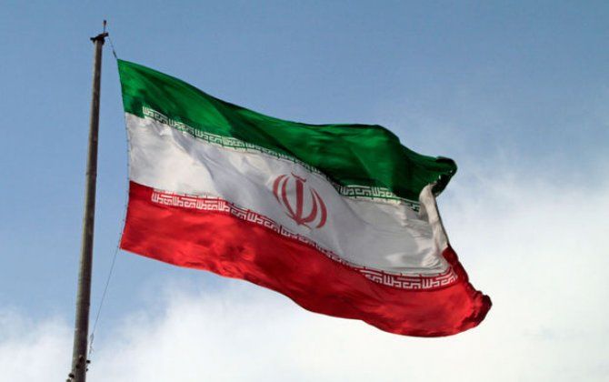Bağdadda İran bayrağı yandırıldı -  VİDEO