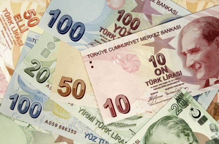 Türk lirəsi dollar qarşısında rekord həddə  ucuzlaşdı