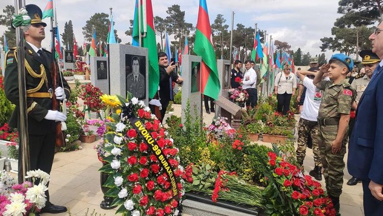 Şəhidlərin xatirəsinə həsr olunan anım mərasimləri keçirilib Şəhidlərin xatirəsinə həsr olunan anım mərasimləri keçirilib