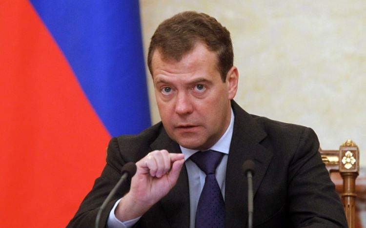 "Rusiya özünün müdafiəsi üçün nüvə silahından da istifadə edə bilər" - Medvedev