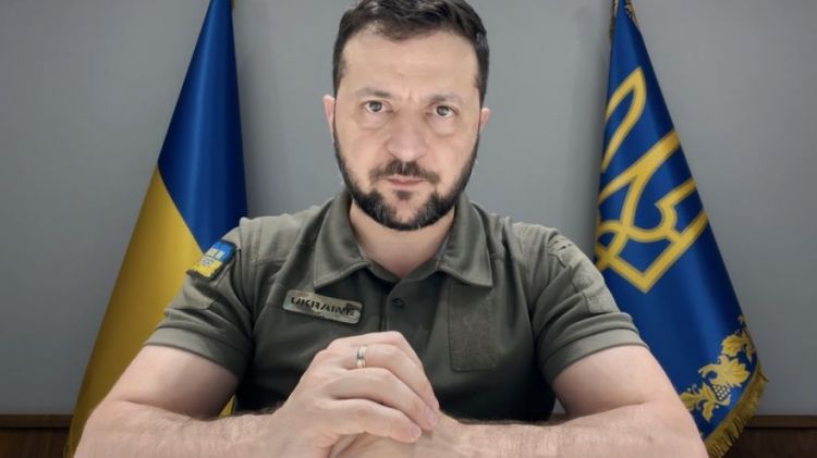 Zelenskidən ruslara müraciət:  "Etiraz edin ya da əsir düşün"