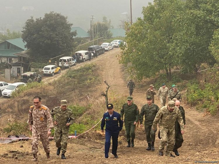 Azərbaycandakı hərbi attaşelər Edillidə aşkarlanan kütləvi məzarlığa baxış keçiriblər 