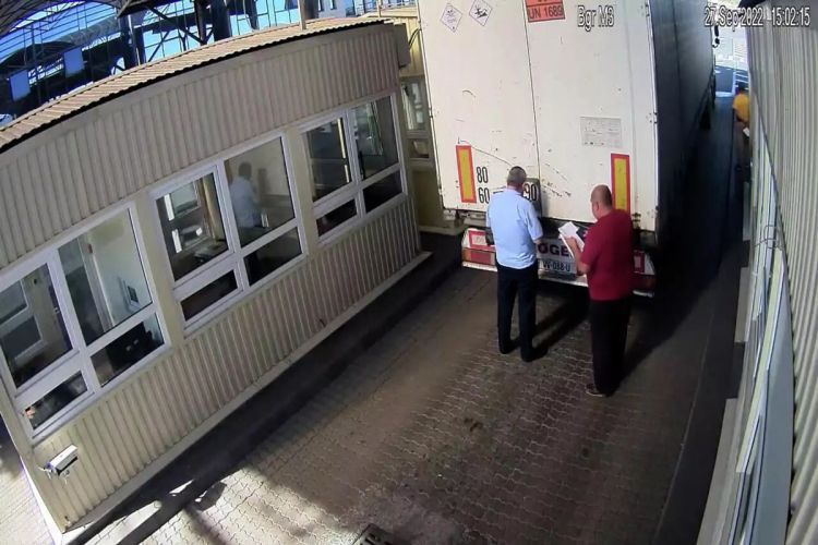 Ermənistan Krım körpüsünü partladan yük maşınının görüntülərini yayıb -  VİDEO