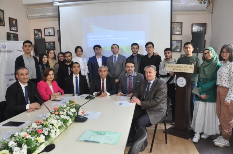 Azərbaycan Dillər Universitetində mənəvi dəyərlərlə bağlı tədbir keçirildi - FOTO Azərbaycan Dillər Universitetində mənəvi dəyərlərlə bağlı tədbir keçirildi - FOTO