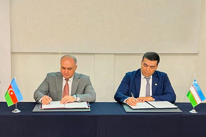 Dövlət Sosial Müdafiə Fondu Özbəkistanın Büdcədənkənar Pensiya Fondu ilə protokol imzalayıb