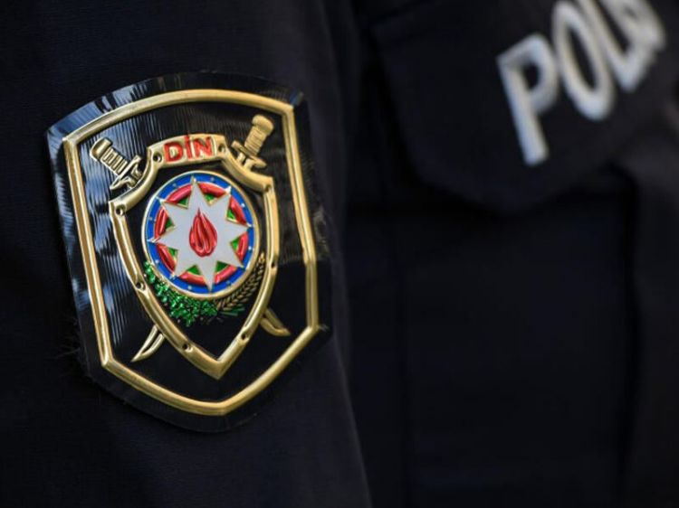 Azərbaycanda polis ehtiyatsızlıqdan açılan atəş nəticəsində ölüb