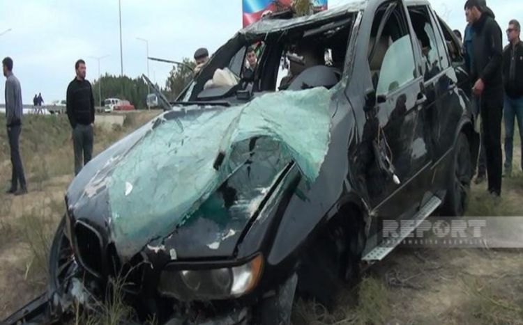 Avtomobil kanala düşüb, bu gün toyu olacaq qız və qohumu ölüb -  YENİLƏNİB Avtomobil kanala düşüb, bu gün toyu olacaq qız və qohumu ölüb -  YENİLƏNİB