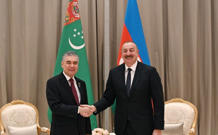 İlham Əliyevin Qurbanqulu Berdiməhəmmədovla görüşü olub - FOTO - Yenilənib İlham Əliyevin Qurbanqulu Berdiməhəmmədovla görüşü olub - FOTO - Yenilənib