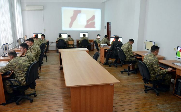 Azərbaycan Ordusunun hərbi hissələrinin komanda-qərargah təlimləri keçirilir