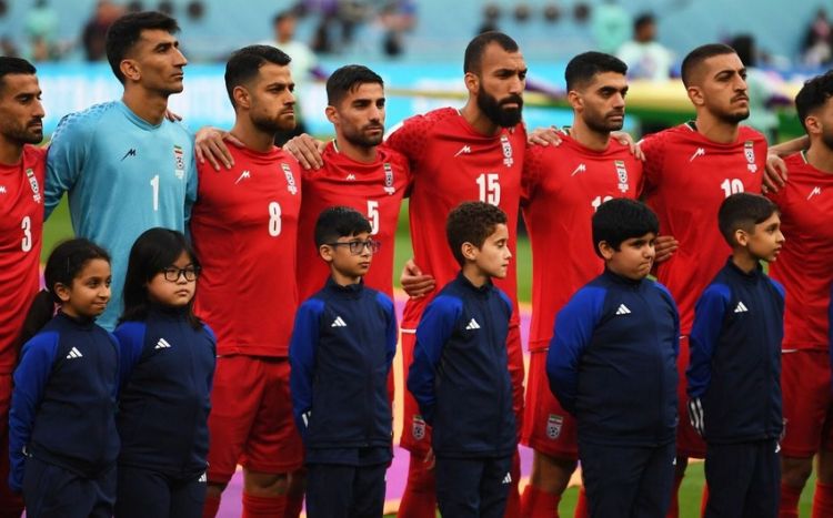 Himni oxumayan İran futbolçuları həbs olunacaqlar