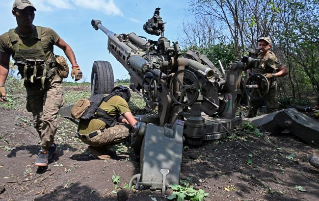 Ukraynalı artilleriyaçılar Rusiyanın “qradlarını” məhv ediblər - VİDEO