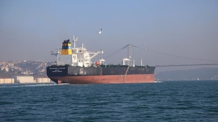 Türkiyə Rusiyanın neft tankerləri üçün  boğazları bağladı