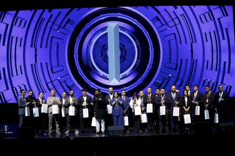“Əmək və Məşğulluq” altsistemi “IDDA Awards” müsabiqəsində “İlin Rəqəmsal Layihəsi” seçildi “Əmək və Məşğulluq” altsistemi “IDDA Awards” müsabiqəsində “İlin Rəqəmsal Layihəsi” seçildi
