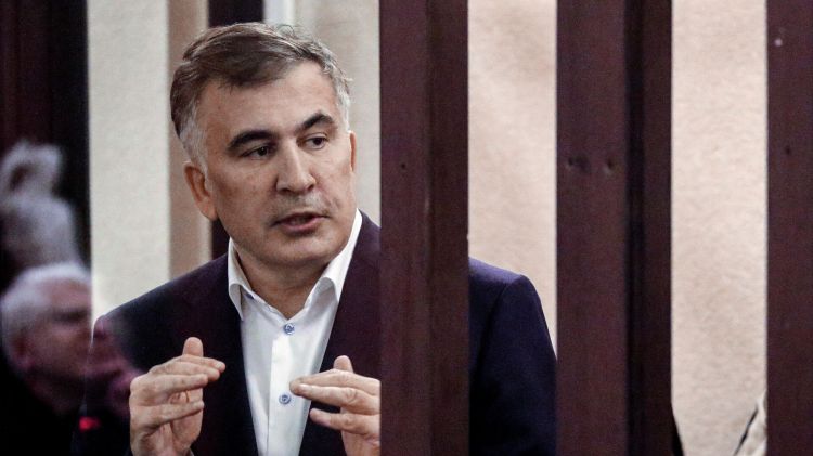 Avropa Parlamenti deputatlarının müdaxiləsindən sonra Saakaşvili aclıq aksiyasını dayandırıb