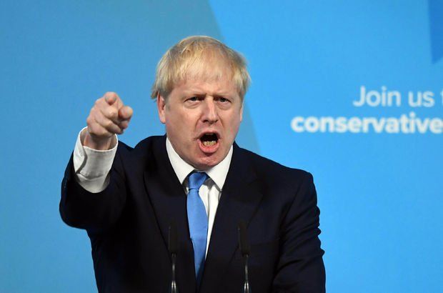 Boris Conson danışaraq milyon qazandı Boris Conson danışaraq milyon qazandı