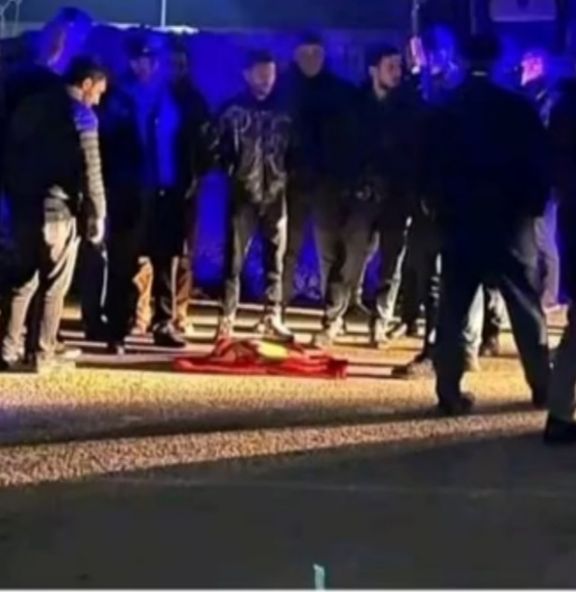 Masazırda yolun ortasına yeni doğulmuş körpə atıldı Masazırda yolun ortasına yeni doğulmuş körpə atıldı