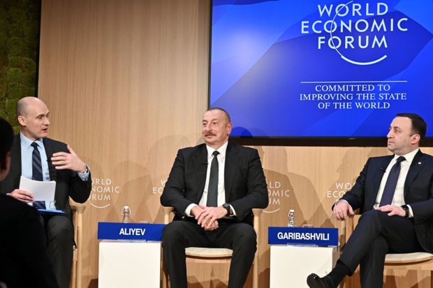 Prezident Dünya İqtisadi Forumu çərçivəsində keçirilən panel iclasında iştirak edib -  FOTO - VİDEO