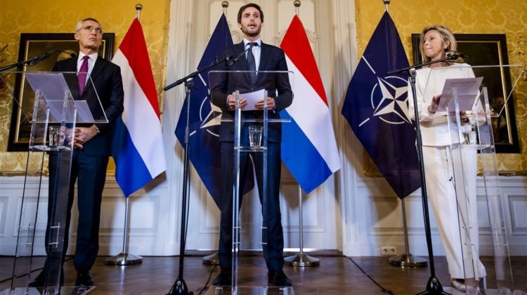 Kiyevdən müraciət olarsa bu ölkə Ukraynaya F-16 tədarükünü nəzərdən keçirəcək - KİV Kiyevdən müraciət olarsa bu ölkə Ukraynaya F-16 tədarükünü nəzərdən keçirəcək - KİV