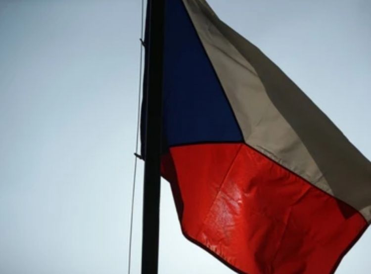 Çexiya prezidentliyinə namizəd təhdid olundu Çexiya prezidentliyinə namizəd təhdid olundu