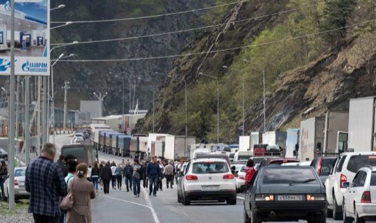 Rusiyada avtomobillə ölkəni tərk etmək qadağan edilir