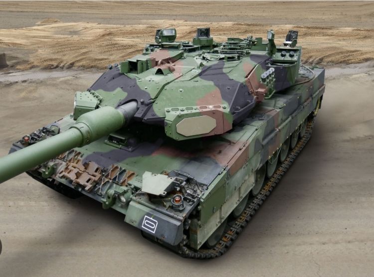 4 ədəd "Leopard 2" Ukraynaya gəlir