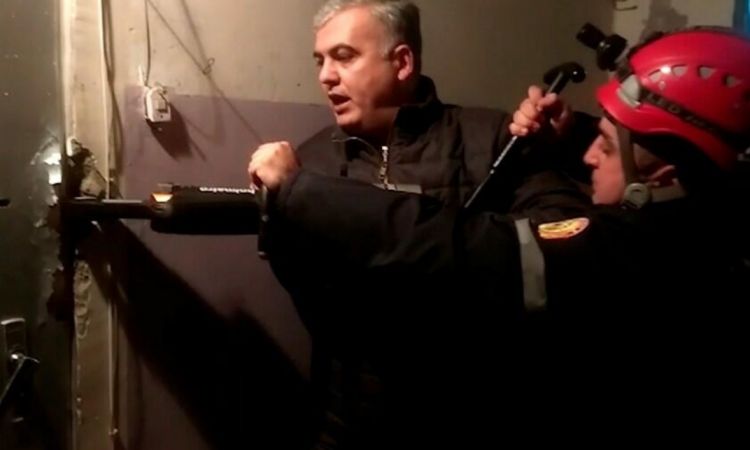 Dəm qazından iki azyaşlı zəhərləndi Dəm qazından iki azyaşlı zəhərləndi