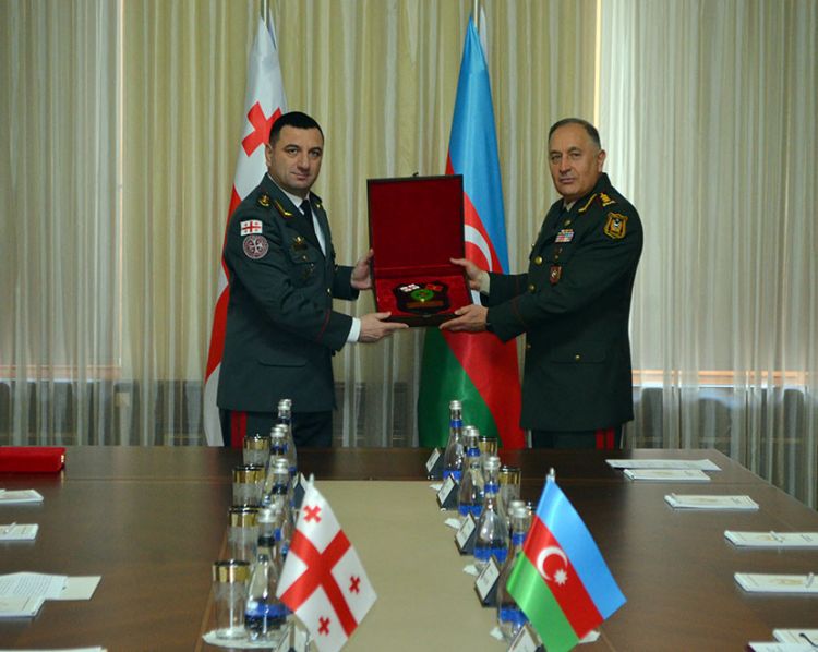 Azərbaycan-Gürcüstan hərbi əməkdaşlığı müzakirə edilib - 