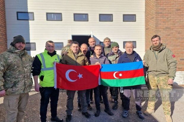 Azərbaycan qaziləri könüllü şəkildə Türkiyəyə yardıma gediblər -  FOTO