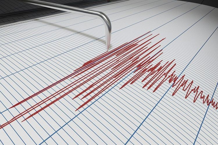 İtaliyada zəlzələ baş verib