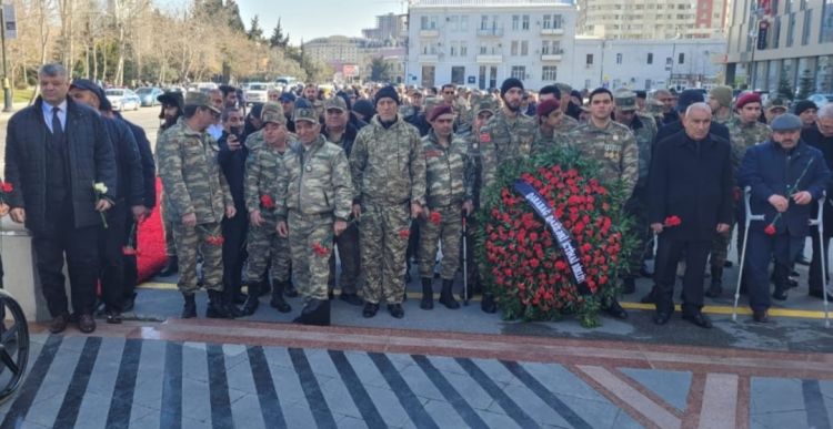 Qarabağ Qaziləri Xocalı Soyqırım Abidəsini ziyarət etdilər - VİDEO Qarabağ Qaziləri Xocalı Soyqırım Abidəsini ziyarət etdilər - VİDEO