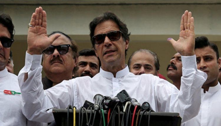 Pakistan polisi İmran Xanın həbsi üçün iqamətgahına getdi Pakistan polisi İmran Xanın həbsi üçün iqamətgahına getdi