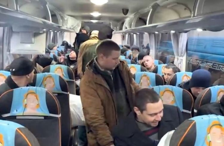 Əsirlikdən qayıdan rus əsgərlərinin  VİDEOSU yayılıb