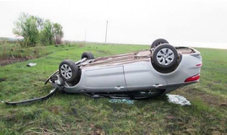 Şərurda maşın aşdı Şərurda maşın aşdı