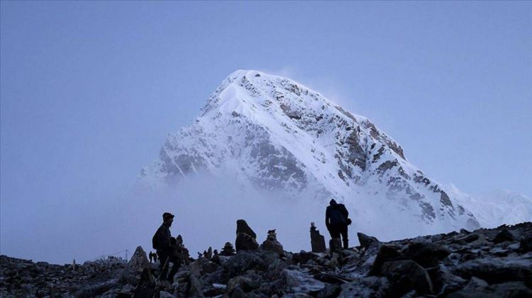 Nepalda dağlara qalxmaq  qadağan edildi